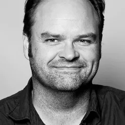 阿特利·安頓森 飾演 Herr Thrane