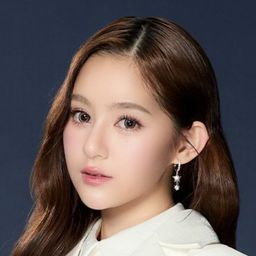 拉塔娜瓦迪·旺通 飾演 Yam