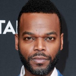 Demore Barnes 飾演 Mark