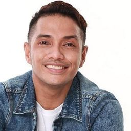 薩茲萬祖基菲利 飾演 Lt. Johan