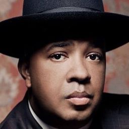 Joseph Simmons 飾演 Self [RUN-DMC]