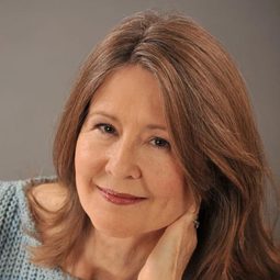 Mia Dillon 飾演 Mary Hutchins