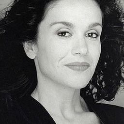 Sophie Faucher 飾演 Matilde (voice)