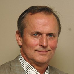 John Grisham 飾演 Self
