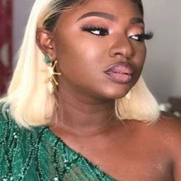 伊芳·傑姬 飾演 Shalewa