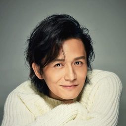 雷牧 飾演 