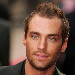 Calum Best 飾演 Demeteri