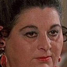 Rossana Di Lorenzo 飾演 La dame-pipi