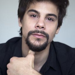 Ferran Vilajosana 飾演 Piolín