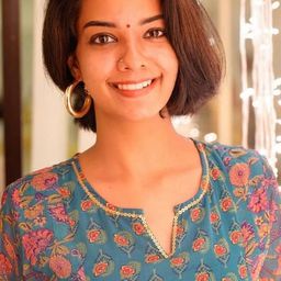 Vaishnavi Venugopal 飾演 Sana