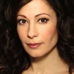 Lisa Gorlitsky 飾演 