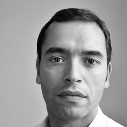 Frode Saugestad 飾演 Legen