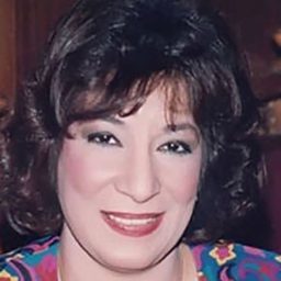 薩娜·尤恩斯 飾演 