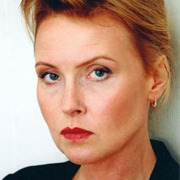 Elena Rufanova - 創世紀演員 飾演First Lady