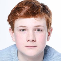 Dylan Lowe - 黑白魔后演員 飾演Mean Ginger