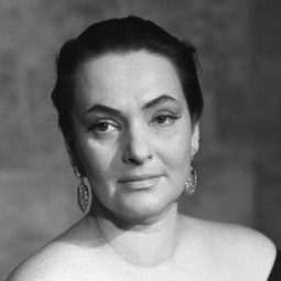 漢娜·史卡贊卡 飾演 Boarding-house owner