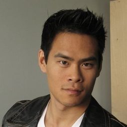 Thai-Hoa Le 飾演 Fisherman