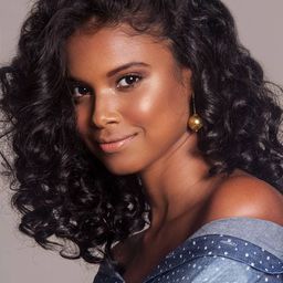 阿琳妮·迪亞斯 飾演 Solange