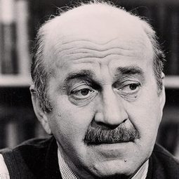 Howard Da Silva 飾演 Lt. Humphrey Kenner