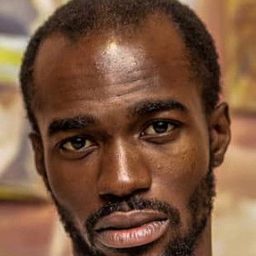 Chancela Mongoza 飾演 Omari