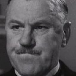 Edward Lexy 飾演 The Colonel