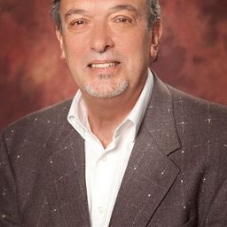 Nelson Landrieu 飾演 Felix