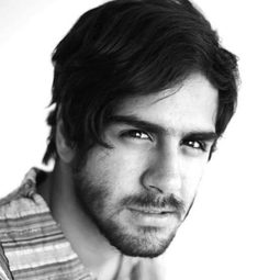 Carlos Padilla - 純真11歲演員 飾演Chava