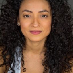 泰特·埃斯皮諾薩 飾演 Marcela Coronado Luna