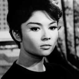 Dany Carrel 飾演 Berthe Josserand, the youngest daughter