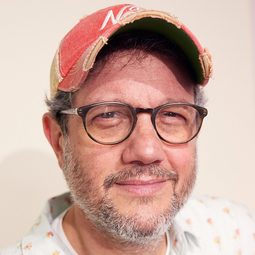 Michael Giacchino - 暗夜狼人幕後花絮：暗夜導演演員 飾演Self