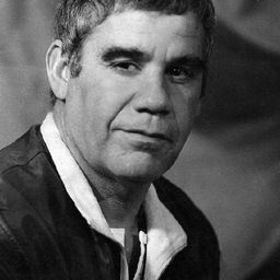 Sid Ali Kouiret 飾演 Hassouna