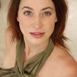 Liv Boughn 飾演 Lois