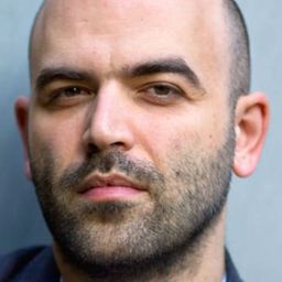 羅伯特·薩維亞諾 - 醉生夢死拿坡里編劇