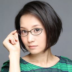 嶋村侑 飾演 Haruka Haruno / Cure Flora (voice)
