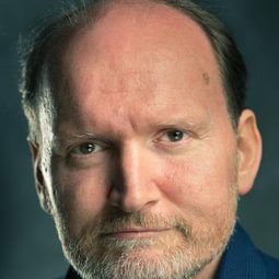 Richard Harfst 飾演 Sidney Glanville