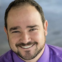 布萊德利·皮爾斯 - 寄居小奇兵演員 飾演Pete Lender