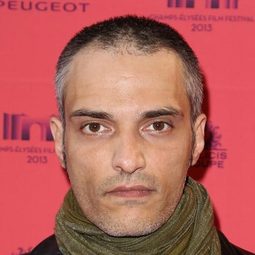 文森·馬赫提內 - 愛上老闆的女兒演員 飾演Eddy