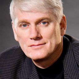 Mike Richardson 飾演 himself