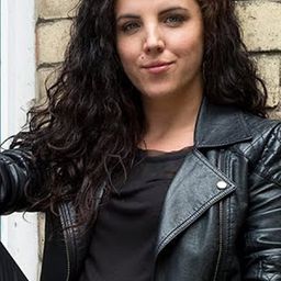 婕米李·歐唐納爾 飾演 Lucky