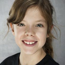 克勞蒂亞·普雷瑟 飾演 Irene