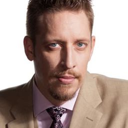 Mika Kares 飾演 Jacopo Fiesco