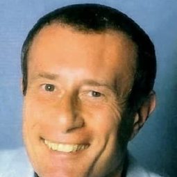 Sacha Briquet - Eugénie Grandet演員 飾演Maître Cruchot