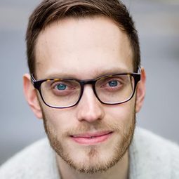 Nikolai Witschl - 死侍 2演員 飾演Head Orderly Frye