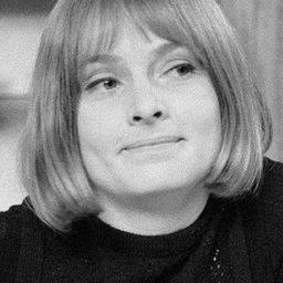 Jaroslava Brousková 飾演 Chůva (voice)