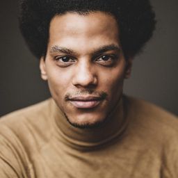 Meledeen Yacoubi 飾演 Jimy