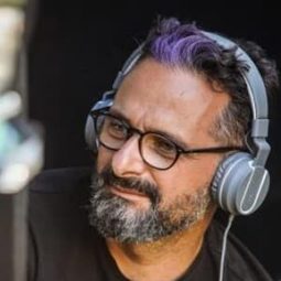 詹盧卡·洛伊奇 - 我對你電影版：S 先生的報仇導演