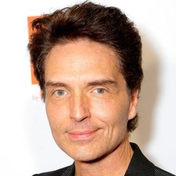 Richard Marx 飾演 Neighbor