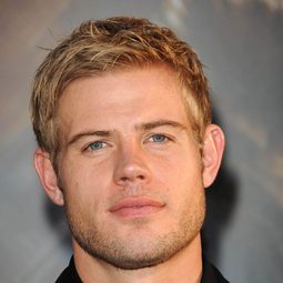 崔佛·唐納文 - Jingle Bell Princess演員 飾演Sam Cutler