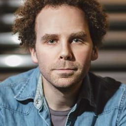 Sam Roberts 飾演 Self