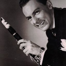 Woody Herman 飾演 Himself (leader, Woody Herman and His Orchestra)